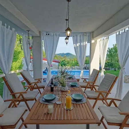Apartment Unique Retreat - Harmony With Private Pool
