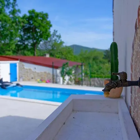 Unique Retreat - Harmony With Private Pool Neoric
