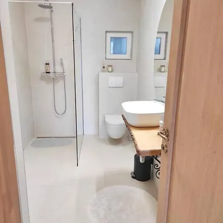 Unique Retreat - Harmony With Private Pool Neoric