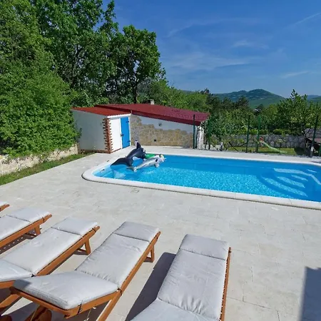 Apartment Unique Retreat - Harmony With Private Pool *