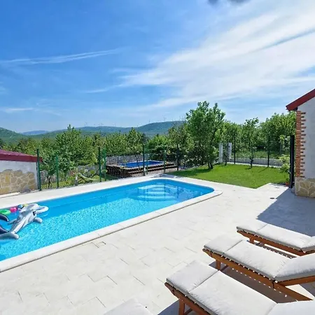 Unique Retreat - Harmony With Private Pool *