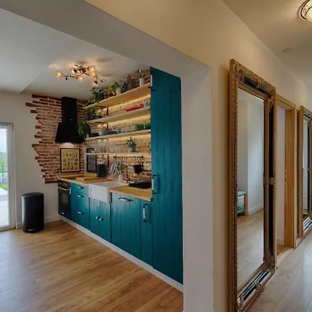 Unique Retreat - Harmony With Private Pool Apartment Neoric